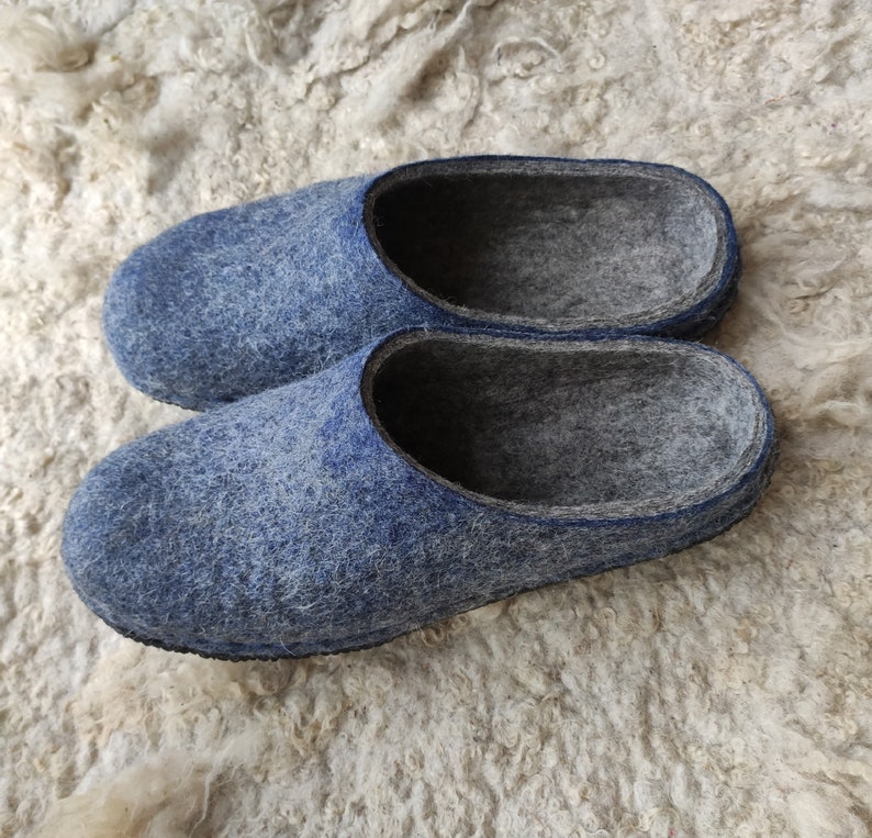 Handmade wool felted house shoes with Coutchouc soles mens slippers organic wool gray blue slippers mens shoes image 7