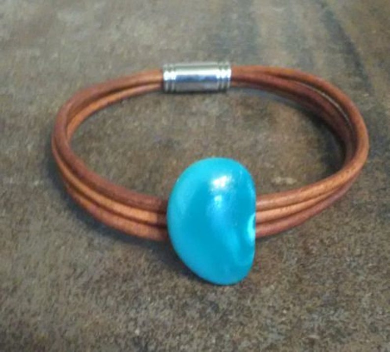 Leather Bracelet wQuartz Gem Stone
