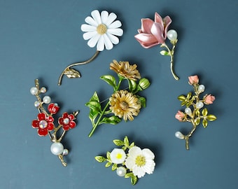 Personalized Birthday Flower Brooch, Floral Brooch, Imitation Pearl Brooch, Vintage Pins, Wedding Brooch, Birthday Gift for Her/Mom