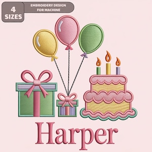 Puede incluir: Un diseño de bordado con temática de cumpleaños. El diseño incluye una tarta con velas, globos, cajas de regalo y el nombre "Harper" en rosa. El diseño es para bordado a máquina y está disponible en 4 tamaños.