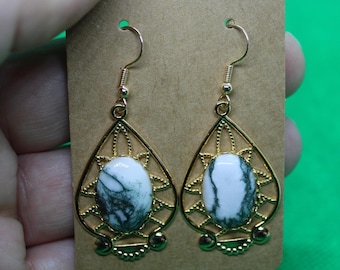 Earrings - Pineapple Oval Design w/13 x 18mm Green Tree Agate - Item 3339