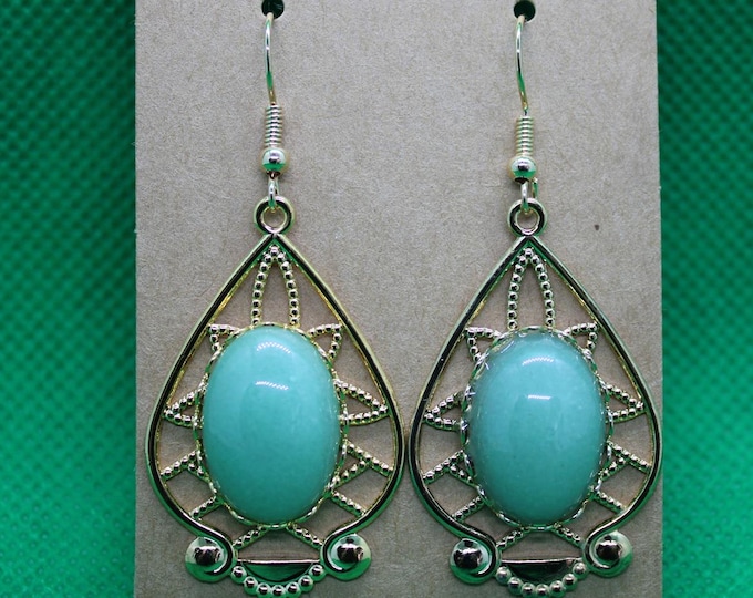 Earrings - Pineapple Oval Design w/13 x 18mm Green Aventurine - Item 3335
