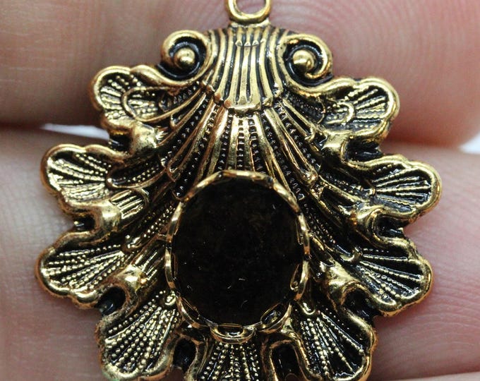 Antique Gold Baby PawPaw 8 x 10 mm Vertical Bezel Pendant - pkg 3