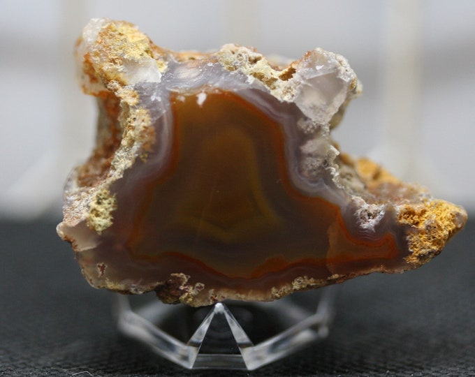 Laguna Agate Specimen - R02004