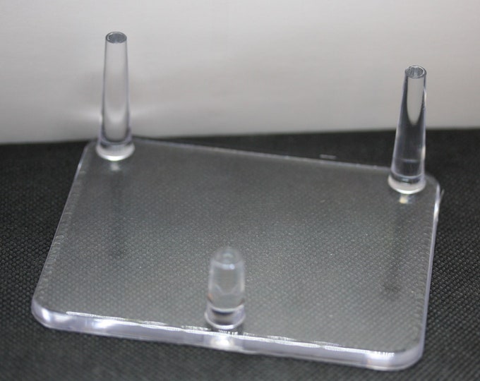 Lucite Three Peg Geode Stand- Size 4