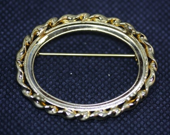 Horizontal Oval Twist Rope Brooch - Pack of 3