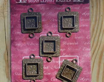 Spellbinders Circle with Square Bezels – Antique Bronze Tone Pendant Findings (5 Pack)