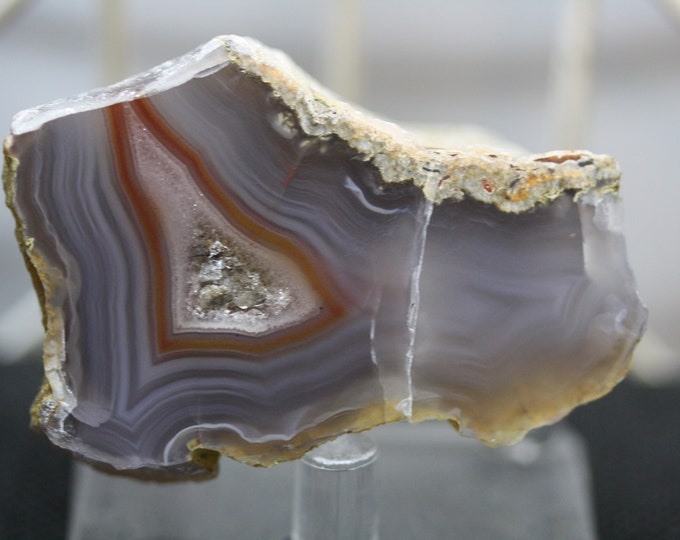 Laguna Agate Specimen - R02106
