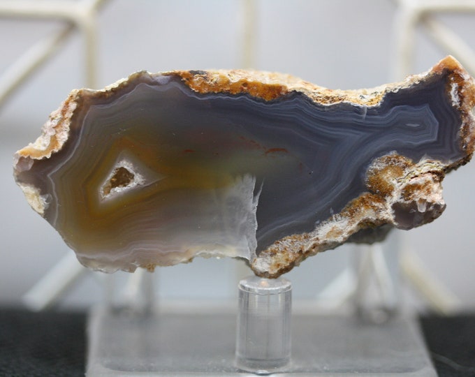 Laguna Agate Specimen - R02081