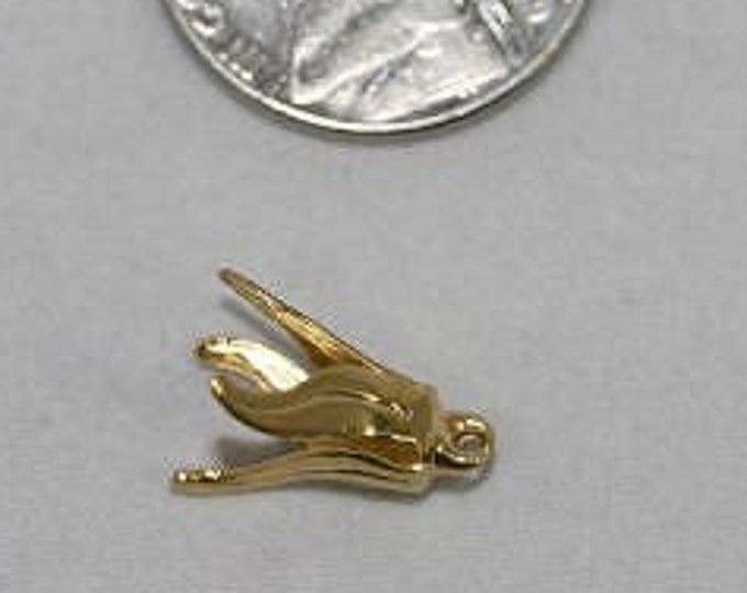 Pepper Shaped Bell Cap - Four Prongs - Gold Plated - Package of 36