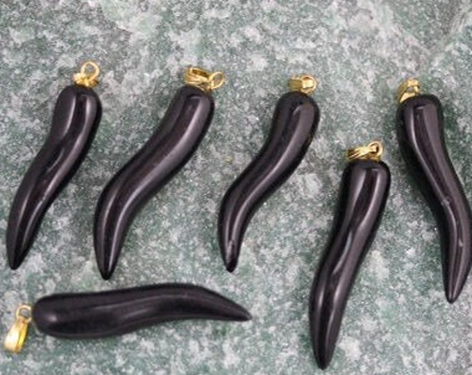 Blackstone Saber Tooth stone pendant - Package of 6