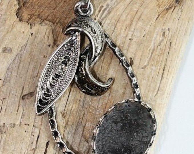 Antique Silver plated Teardrop Noose Pendant for 13 x 18 mm stone - PK of 3