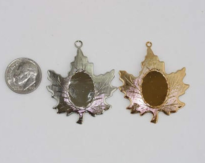 Maple Leaf 13 x 18 mm Pendants - Available in Gold or Silver
