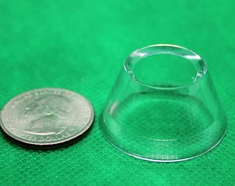 Reversible Lucite Ring Stands for Eggs or Spheres