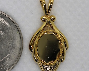 Tiny Filigree Leaf Petal Pendant - Package of 12