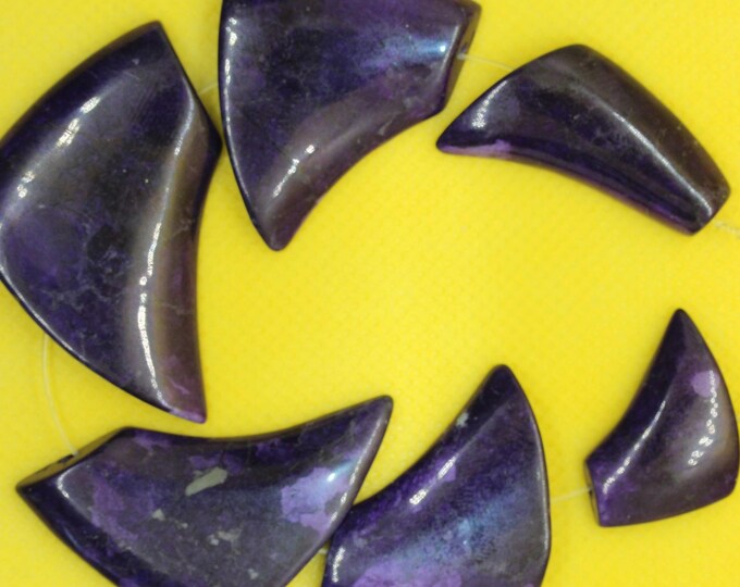Dyed Purple Howlite Fan Beads - Sabertooth Style - Set of 6 beads