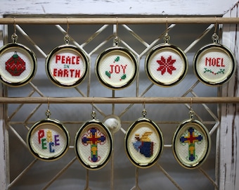 Cross-Stitched Mini Christmas Ornaments, Aida Cloth in Flexi-Hoop Frame