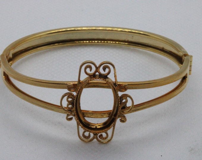 Scroll Bracelet
