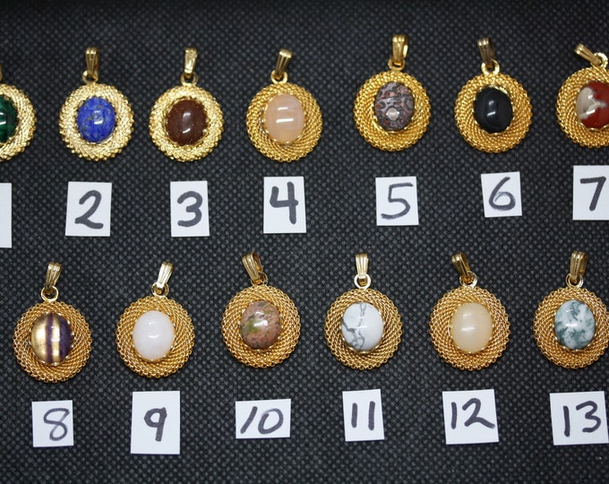 Mesh style Pendant with 10 x 12 mm Gemstone Cabochon