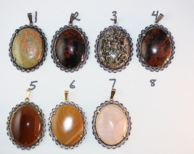 Lace Design Pendant with 30 x 40 mm Gemstone Cabochon - Antique Gold / Antique Silver