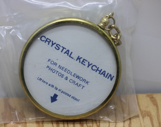 Darice 2 1/4 inch diameter Keychain Frame - Package of 12