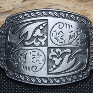 Small Quad Belt Buckle - Antique Pewter with Black Background