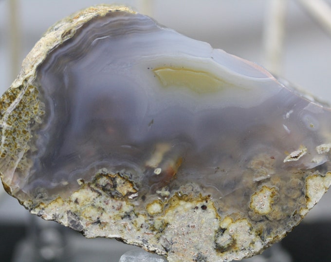 Laguna Agate Specimen - R02150