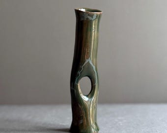 Visitor IV - Artistic sculpture in glazed ceramic, unique piece