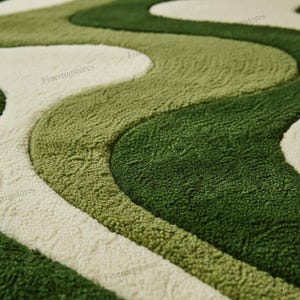 Hand-Tufted High-Low Cut Pile Wavy Green Abstract Wool Rug Texture Detail