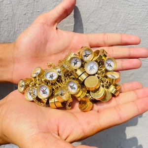 100 mini-mässingshalsband med kedjor, nautiska festgåvor, skattjaktspresenter