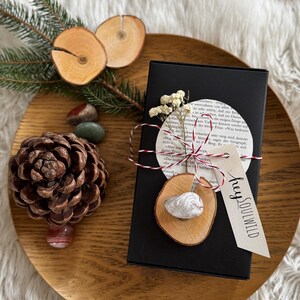 Rauhnächte Ritualbox – 12 Nächte zwischen den Jahren | Rauhnachtskalender mit Kräutern, Edelstein & Ritualkarten | Geschenk für Frauen