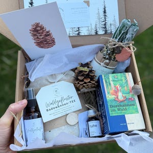 Waldgeflüster Ritual Box – Selfcare Geschenk für Frauen | Waldbaden Set mit Kerze, Raumduft  Tee | Achtsamkeit & Entspannung
