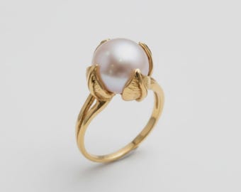 Elegant pärlring, 14k massivt gult guld, junis födelsesten