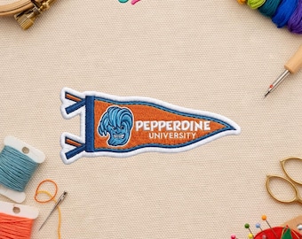 Parche bordado termoadhesivo de la Universidad Pepperdine de California – Parche con la bandera y la mascota de la ola para chaqueta, sombrero o mochila.