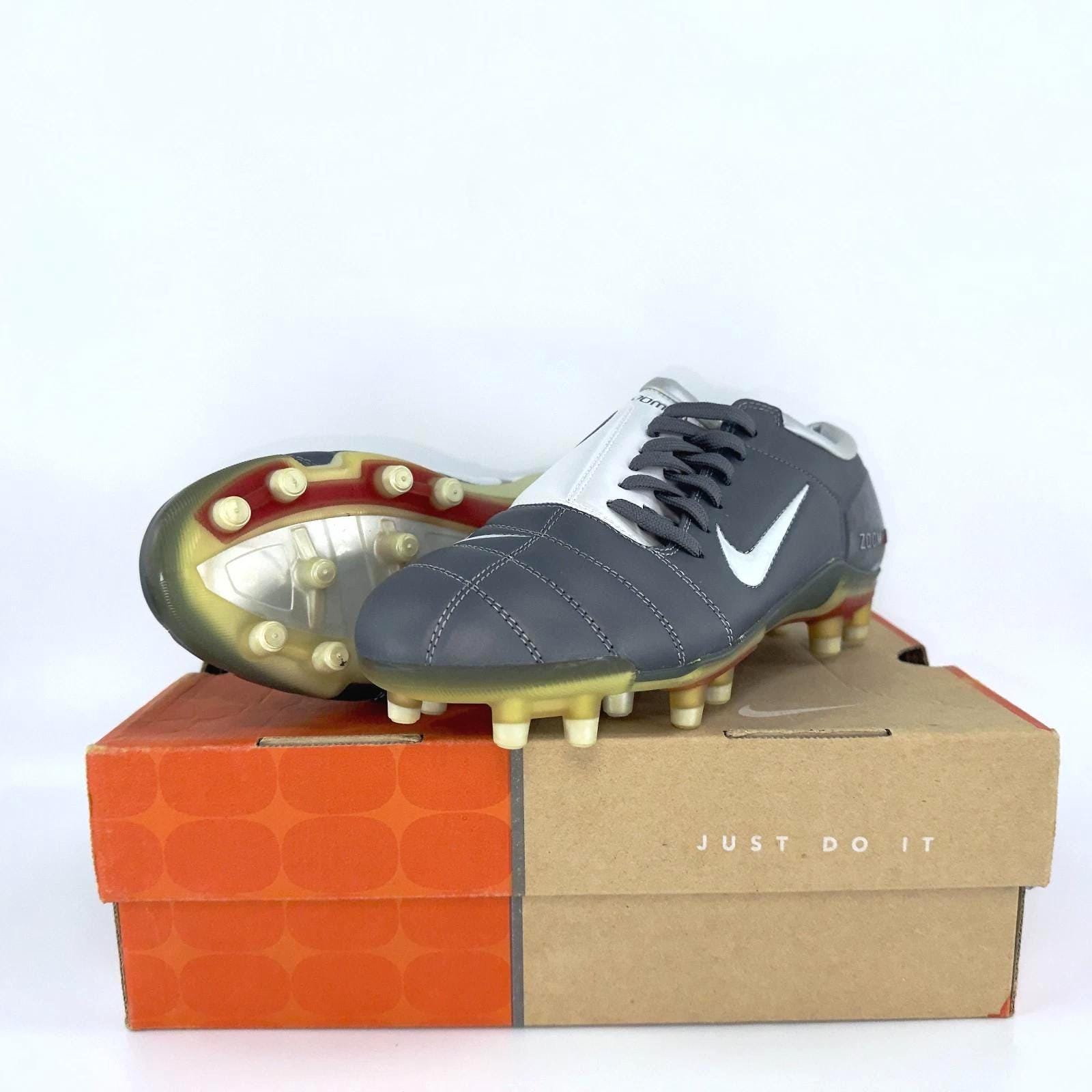 Vintage Nike Total 90 III SG Cleats Soccer Football Black Mens‎ 6.5 Nike × Vintage Vintage Nike Total 90 Ill Cleats Sneakers  main image 3
