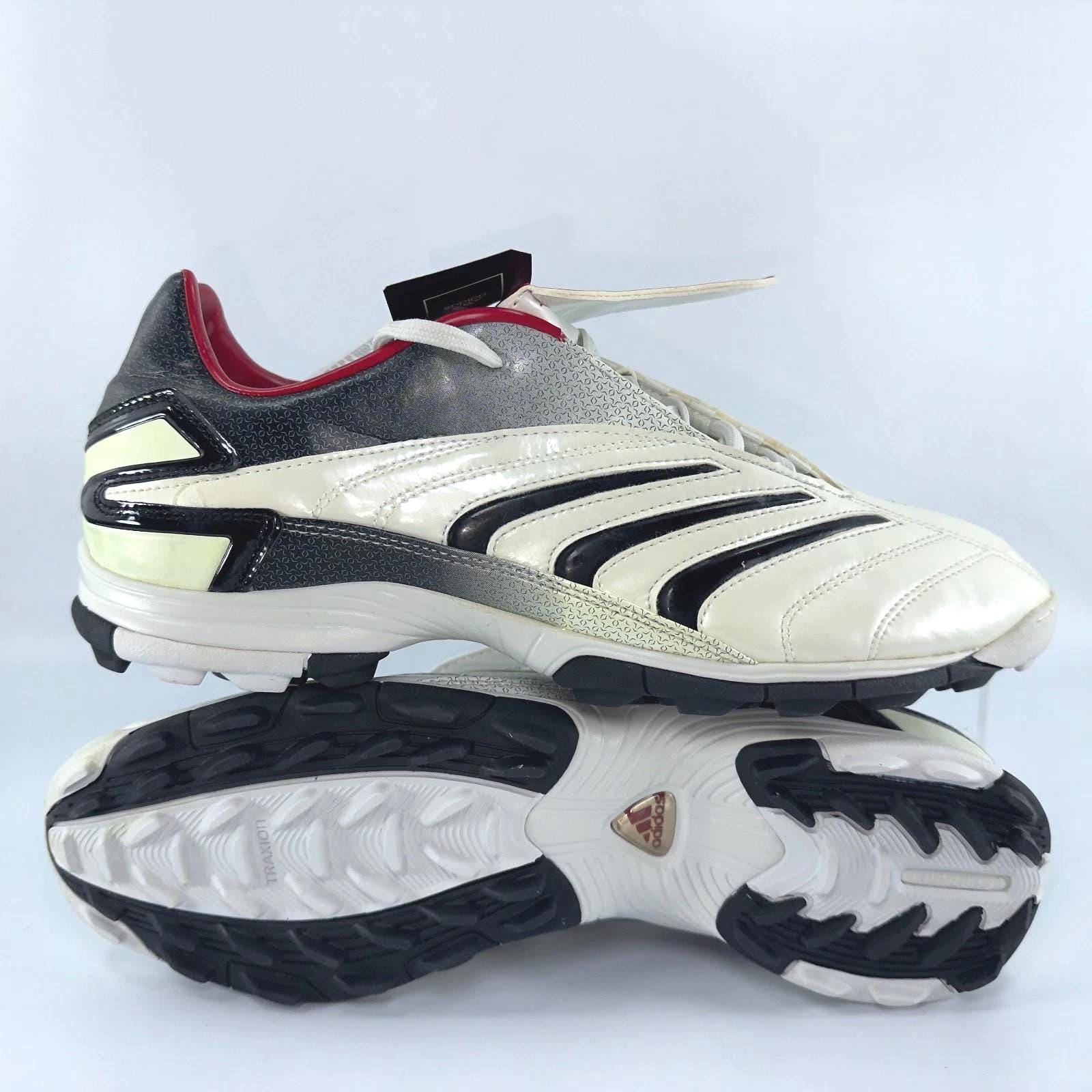 adidas gazelle silver green womens adidas Predator Sala 'Black Zero Metallic' main image 1