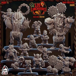 Op de afbeelding: Een verzameling grijze miniatuurbeeldjes met verschillende personages uit "Los Lunchadores: Halfling Roster". De figuren tonen worstelaars en andere fantasiekarakters, met de tekst "May Release 2025" zichtbaar. De beeldjes staan op individuele sokkels.