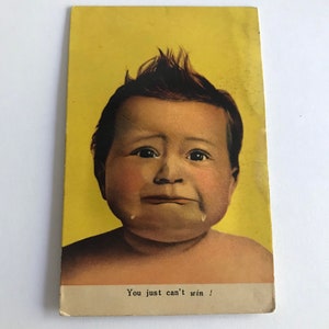 Carte postale qui couine, bébé qui pleure, vous ne pouvez pas gagner, non postée, HTF rare avec un couineur fonctionnel, imprimée au Japon