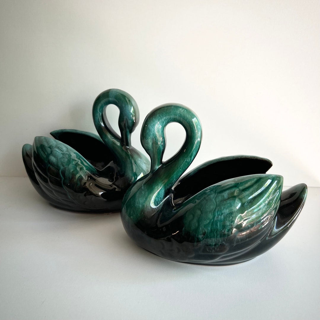 Blue Mountain Pottery, Pair of Swan Planters, BMP Black and Green