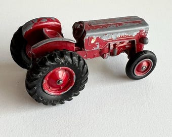 MATCHBOX No.4 イギリス製　トラクター Early Matchbox Lesney Tractor, No 4, King Size, Red With Black