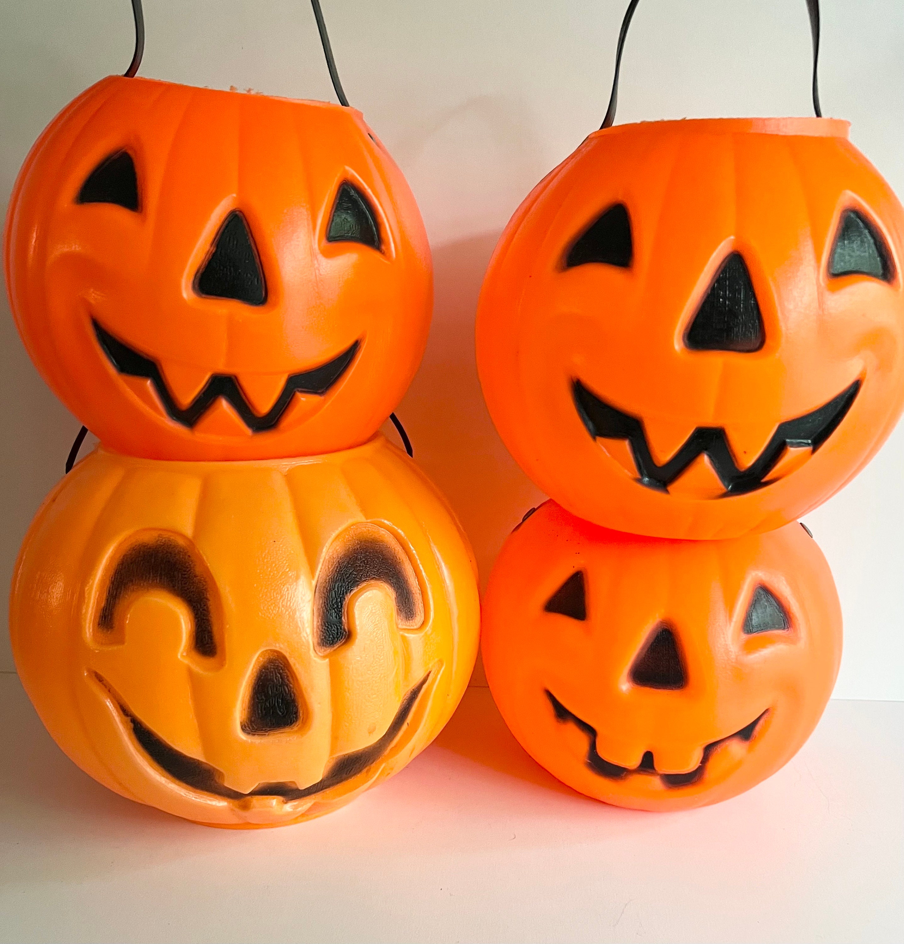 80s Halloween Jack-O-Lantern Bucket, Pumpkin Blow Mold, Trick or Treat Basket, Plastic Candy Pail Blowmold, 1980s Decoration, Orange Pumpkin