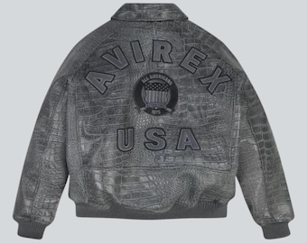 Chaqueta Avirex USA Icon de piel de cocodrilo gris. Chaqueta bomber de piel de vaca auténtica. Chaqueta de moda estilo universitario y urbano americano. REGALO.