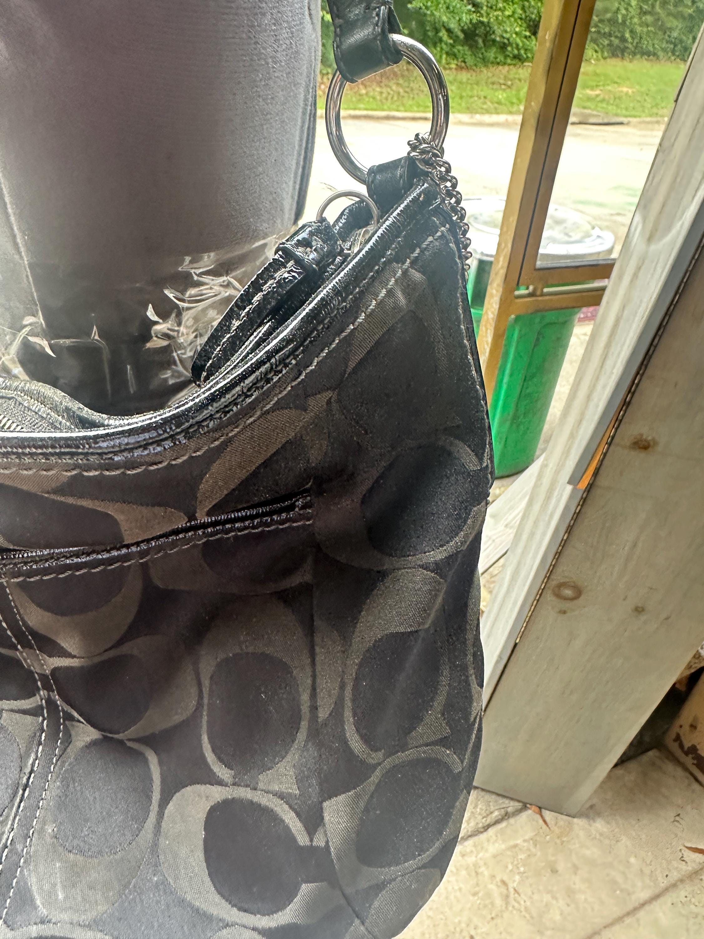 Black coach purse with c deals