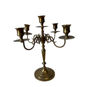 Candelabro de latão de meados do século