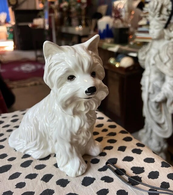 白い陶器の小さな犬の置物 - Etsy 日本