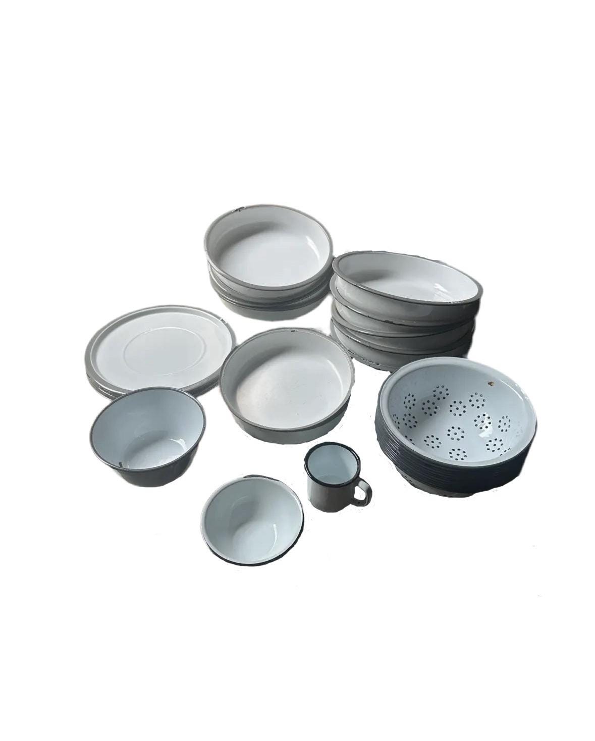 新品　FALCON ファルコン エナメルウェア マグカップ　4個セット 新品 FALCON ファルコン エナメルウェア マグカップ 4個セット