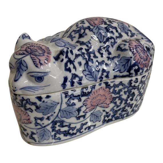1970s Asian Chinoiserie Cat Catchall Box