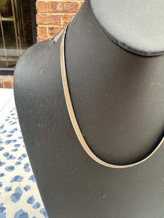 Thick Silver Simple Necklace - image 4