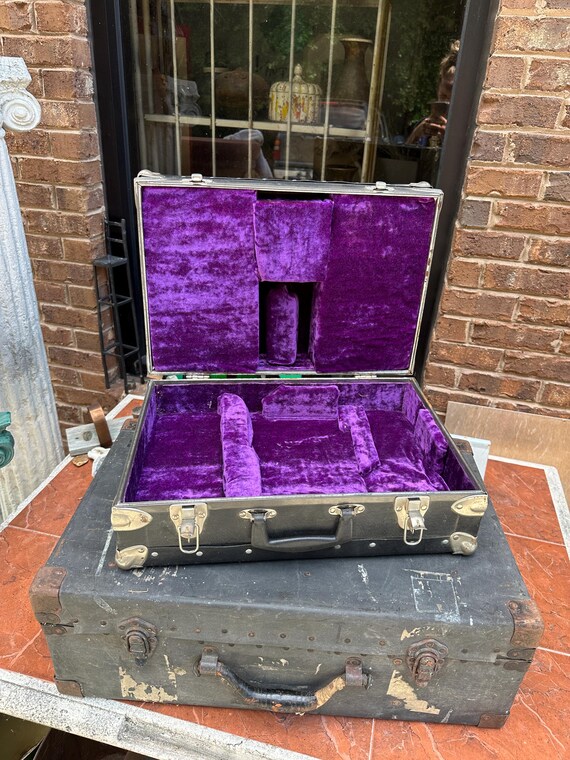 Vintage Black and Silver Stackable Suitcases - image 6