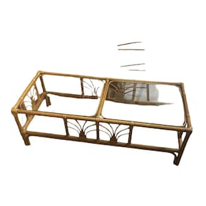 Mesa de centro de bambú estilo bohemio con tapa de cristal